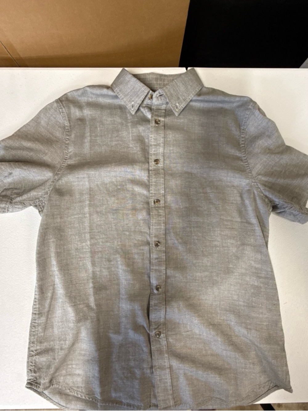 Banana Republic Light Gray Short-Sleeve Button-Down Shirt
